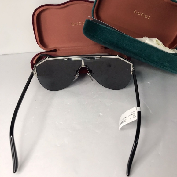 New - 💯Original  GUCCI GG0291S 001 shield Gucci sunglass comes gold/Grey - Picture 8 of 16